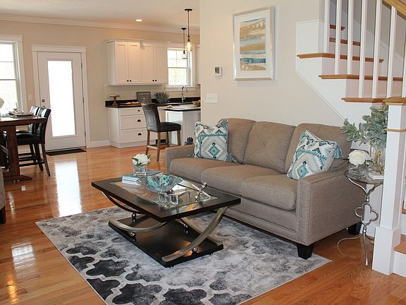 2nd image of 113 Compass Point Dr #92