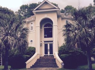 14 Oakbrook Ct, Columbia, SC 29223