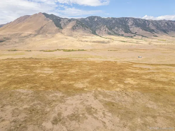 61 Rodeo Rd, Laramie, WY 82070