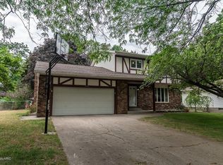 3285 Royal Oak Rd, Muskegon, MI 49441