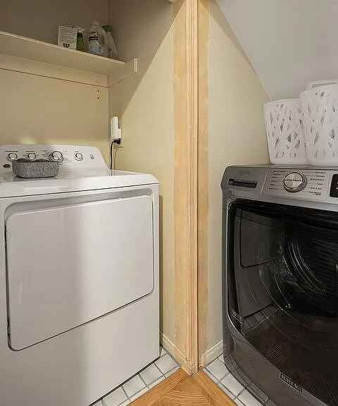 1121 21st St #1 — Photo 15
