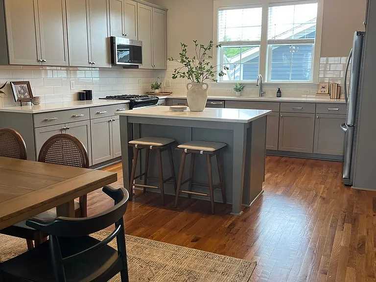 1318 Excelsior Grand Ave — Photo 14