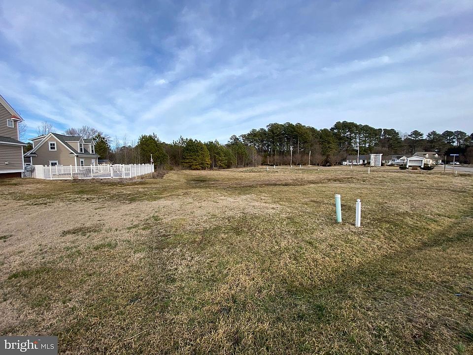 1st image of 17440 Lighthouse Commons Dr