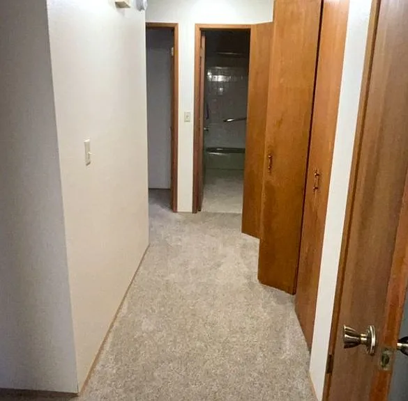 2100 Eldridge Ave — Photo 7
