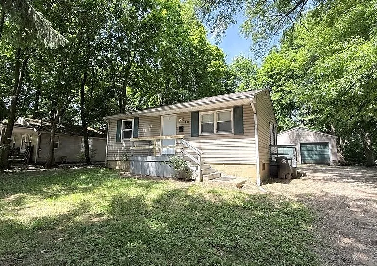 888 Garfield St — Photo 1