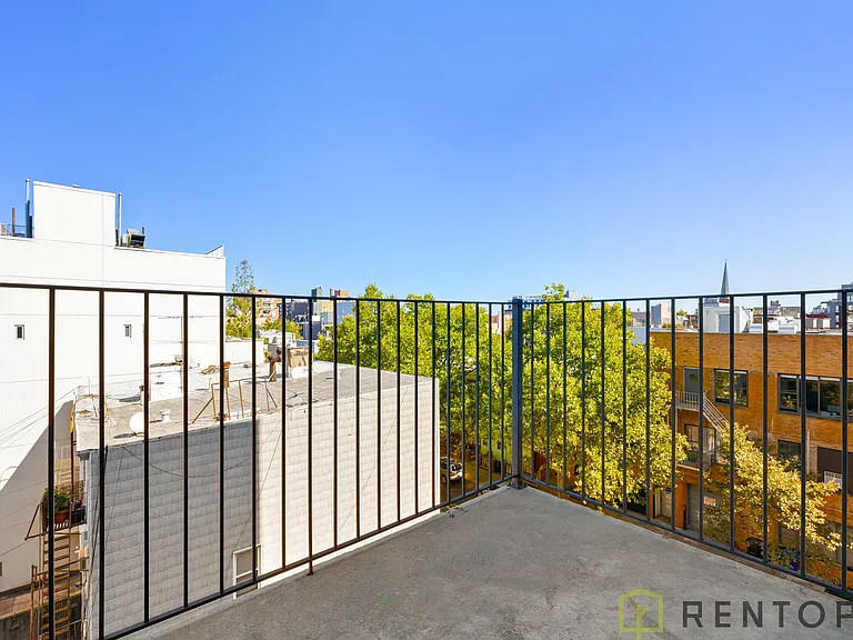 310 Graham Ave #4A — Photo 7