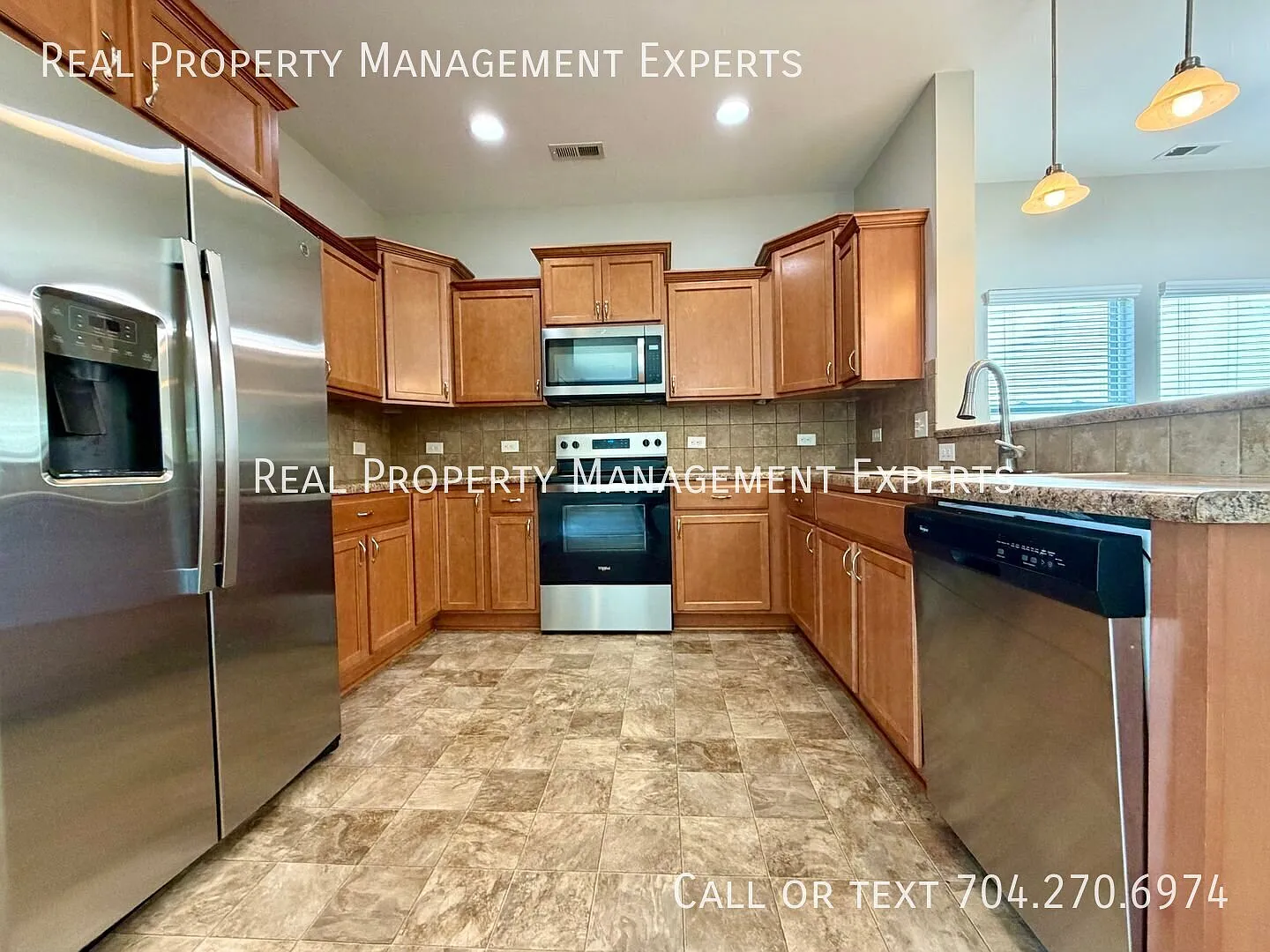Beautiful 4BR/2.5BA home in Charlotte! — Photo 3