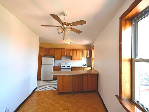 5th image of 1265 Bedford Ave APT 2R