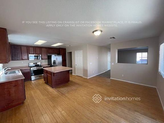5th image of 1514 Evergreen Ave
