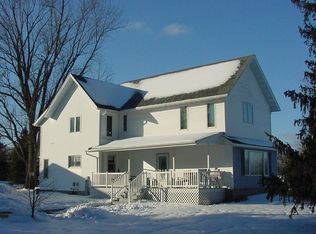 W7837 School Rd, Greenville, WI 54942