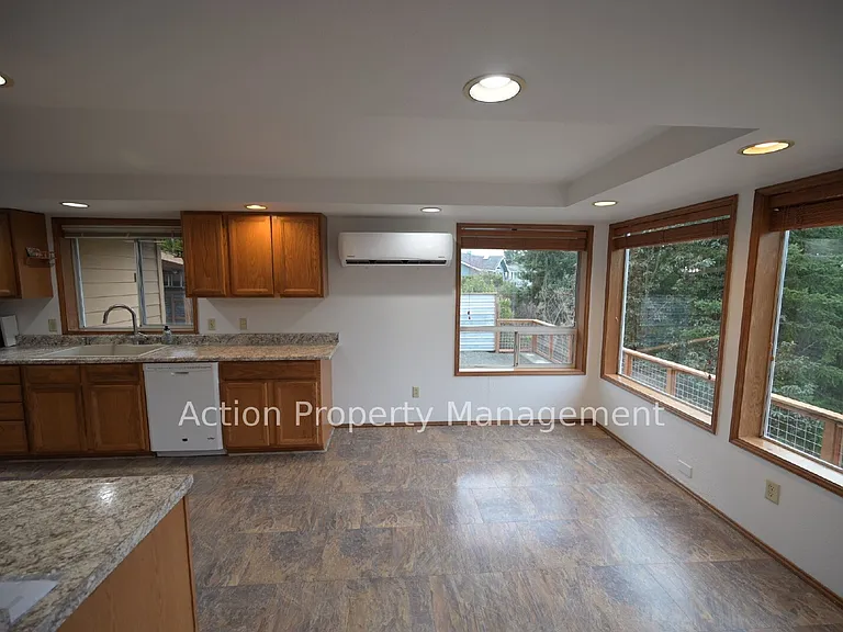 40 Brittany Ln — Photo 5