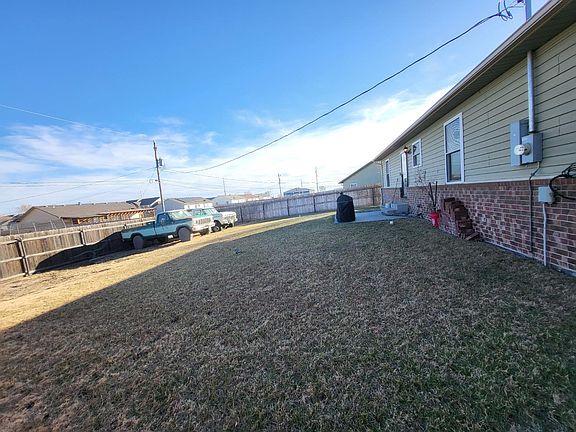 4th image of 813 S Oklahoma Ave