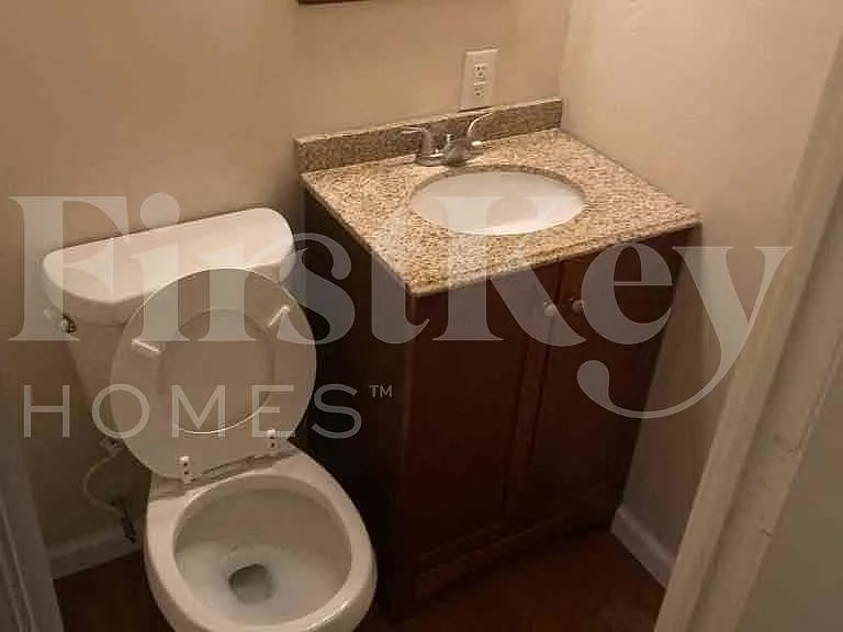 4801 Leone Dr — Photo 14