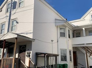 85 School St, Chicopee, MA 01013