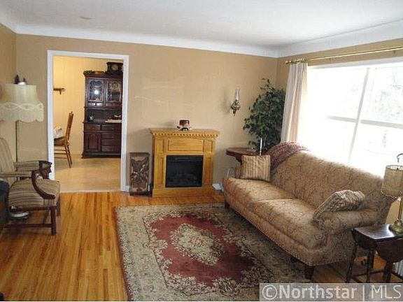 4th image of 6933 Harriet Avenue