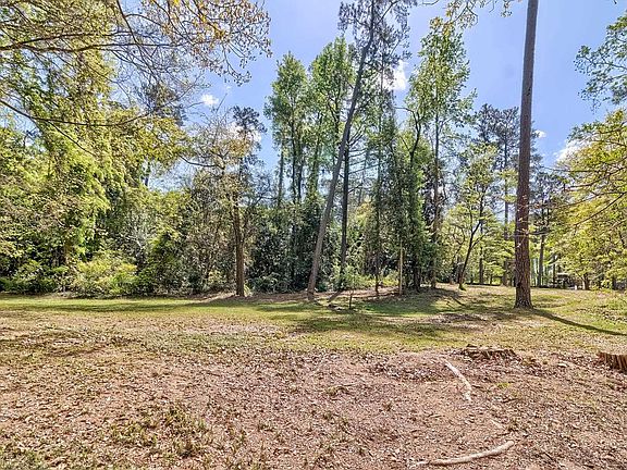 4th image of 106 Middlebrook Dr