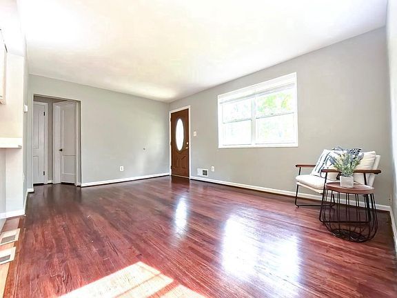 3rd image of 11706 Hatcher Pl