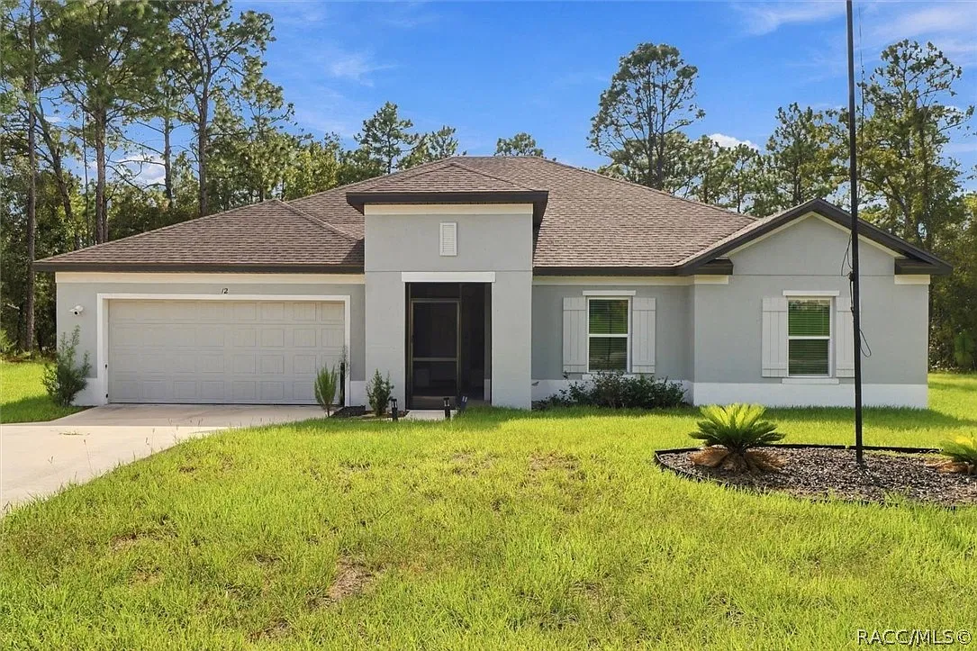 3 bed, 2.0 bath, 2122 sqft, $1,850 — Photo 1