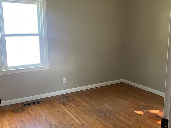 4th image of 1306 Frederick Dr