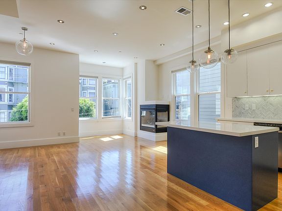 3rd image of 806 Hayes St