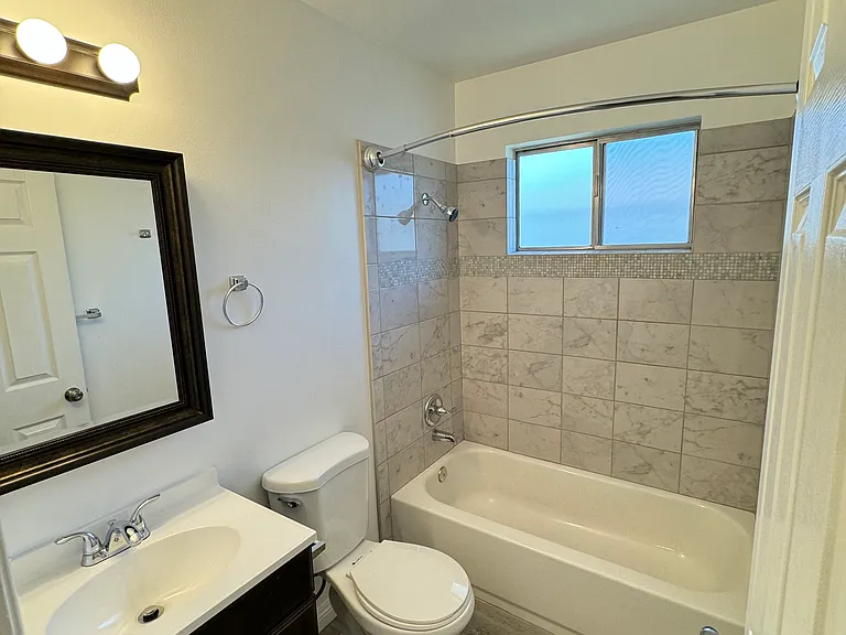 231 Harding Blvd — Photo 12