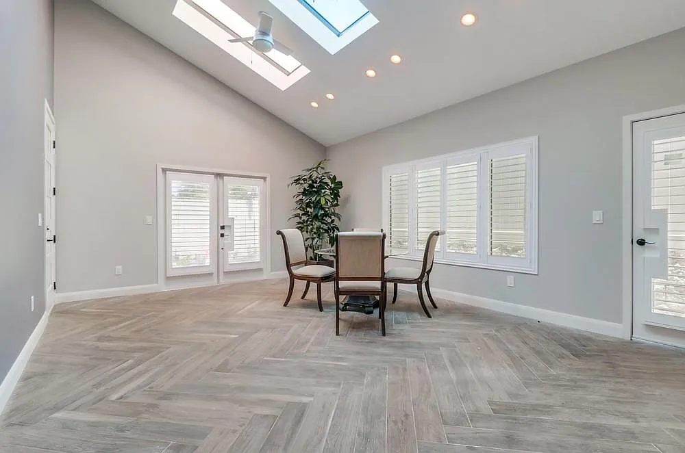 10181 Spring Manor Ct — Photo 3
