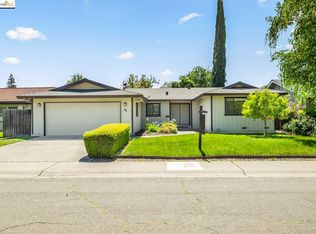 43 Park Vista Cir, Sacramento, CA