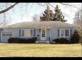 8031 Chicago St, Omaha, NE 68114