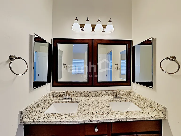 342 W Calle Paso Suave — Photo 13