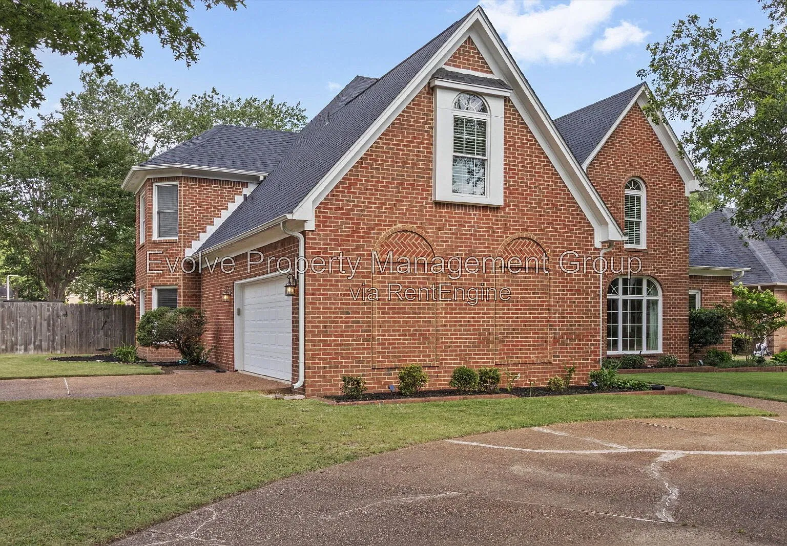 5 bed, 4.0 bath, 3938 sqft, $3,750 — Photo 3