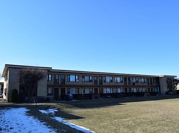 2nd image of 13 King Arthur Ct APT 17