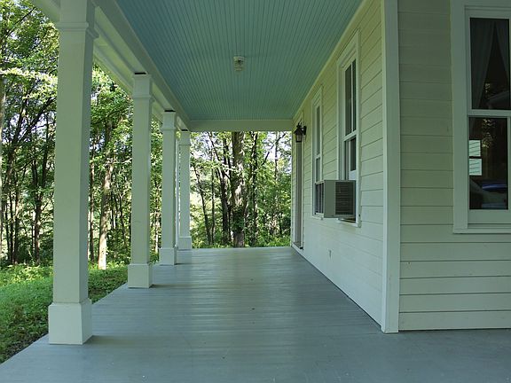 800 OAPost front porch.jpg