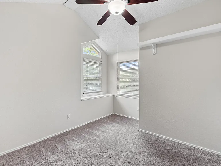 15905 De Peer Ave — Photo 21