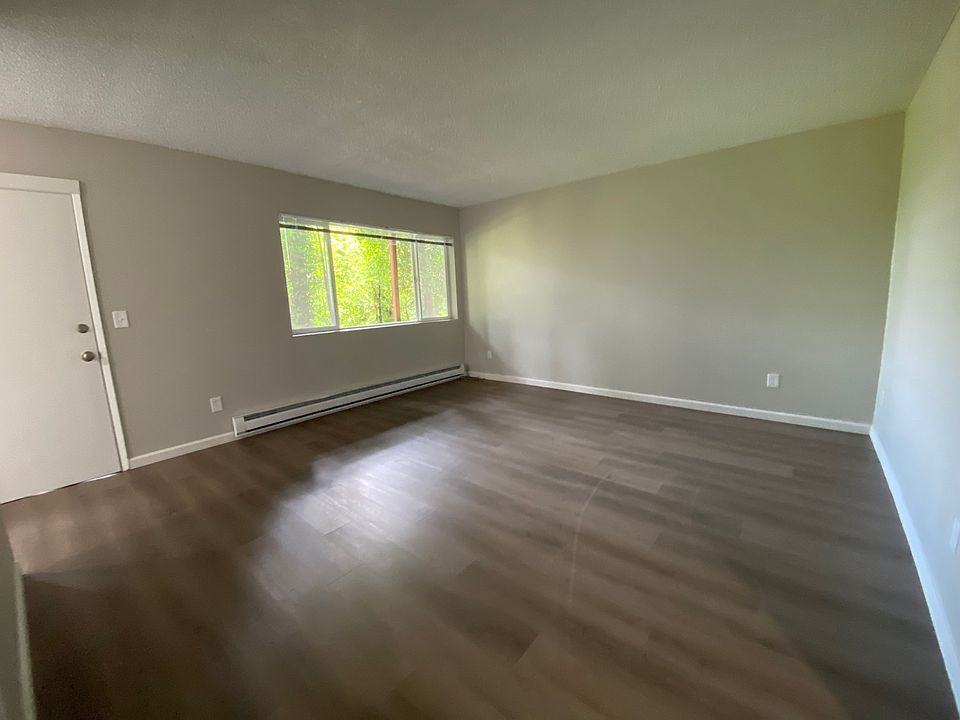 1st image of 1011 SW Curry St APT 3