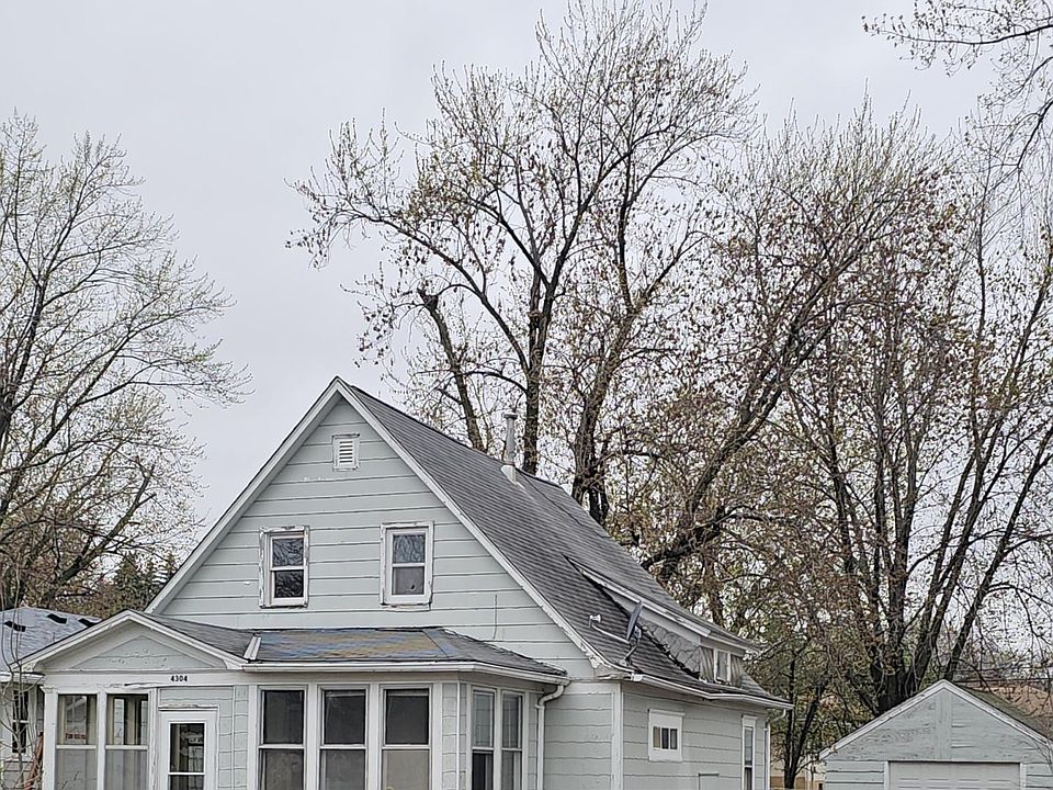 1st image of 4304 Quincy St NE