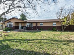 426 Woodville Rd, Mitchell, IN 47446