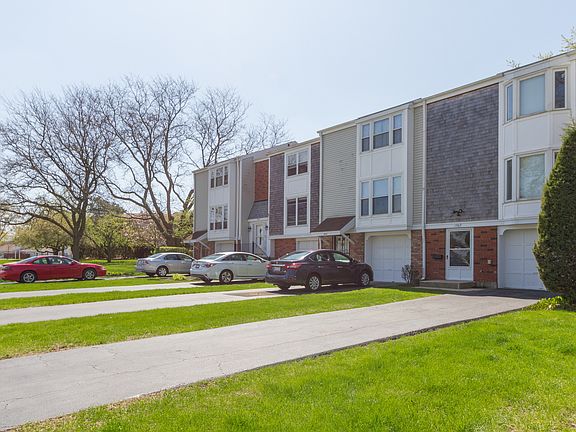 3rd image of 1963 Governors Ln #1963