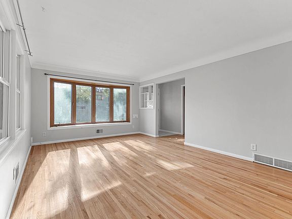 2nd image of 5212 47th Ave S