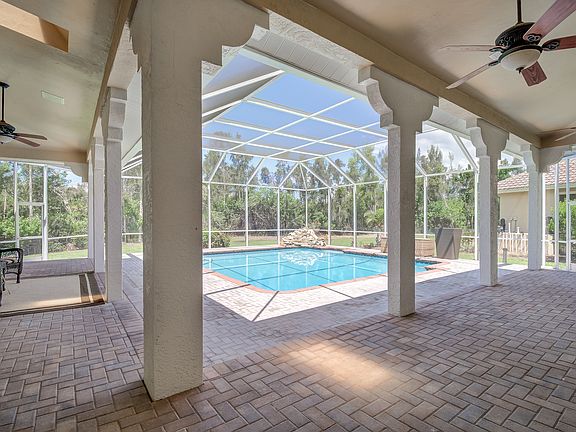 5th image of 16248 Forest Oaks Dr