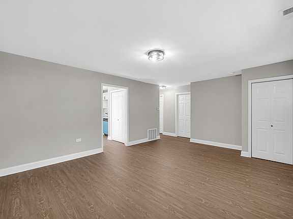 5th image of 1024 Durbin St