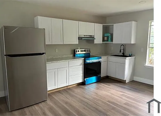 2 bed, 1300 sqft, $1,000 — Photo 2