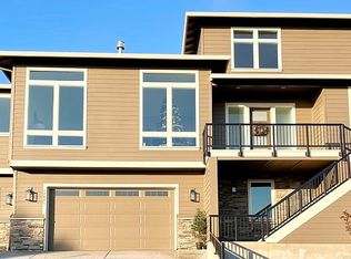 12045 SW Aspen Ridge Dr, Tigard, OR 97224