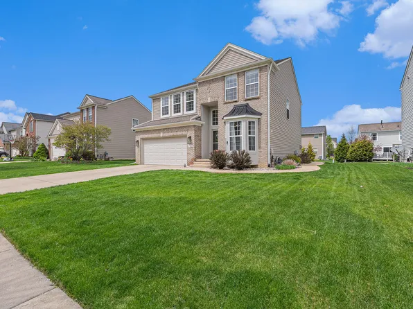 475 Chantilly Ln #63, Chelsea, MI 48118