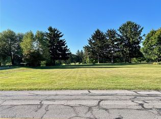 Riverside Dr, Huron, OH 44839