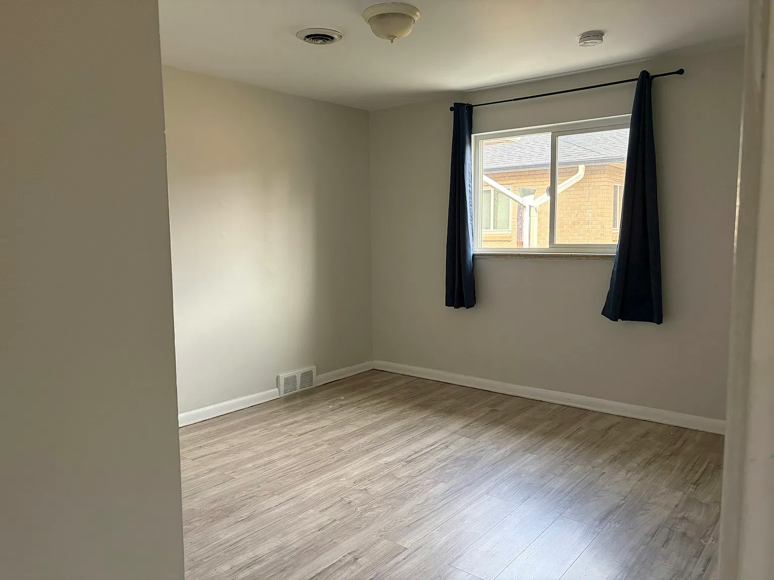 4702 West 36th Avenue — Photo 3