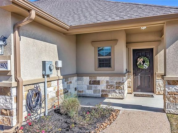 3rd image of 1800 Lonetree Dr