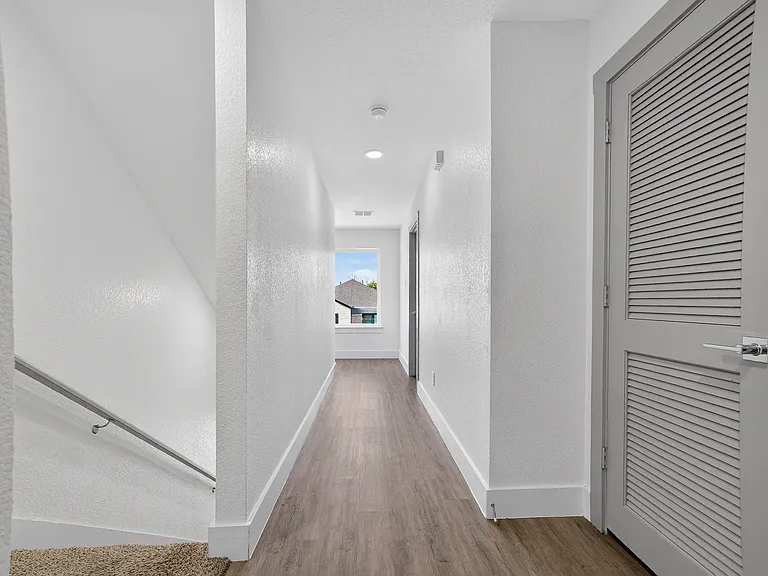 3206 Forest Park Blvd — Photo 23