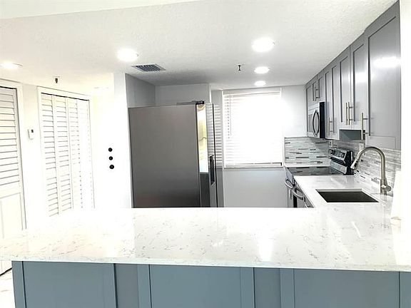 2nd image of 2788 Tennis Club Dr APT 401