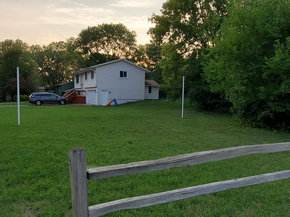 2nd image of 9220 Garrison Way