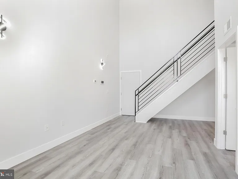 800 Callowhill St #10-3 — Photo 6